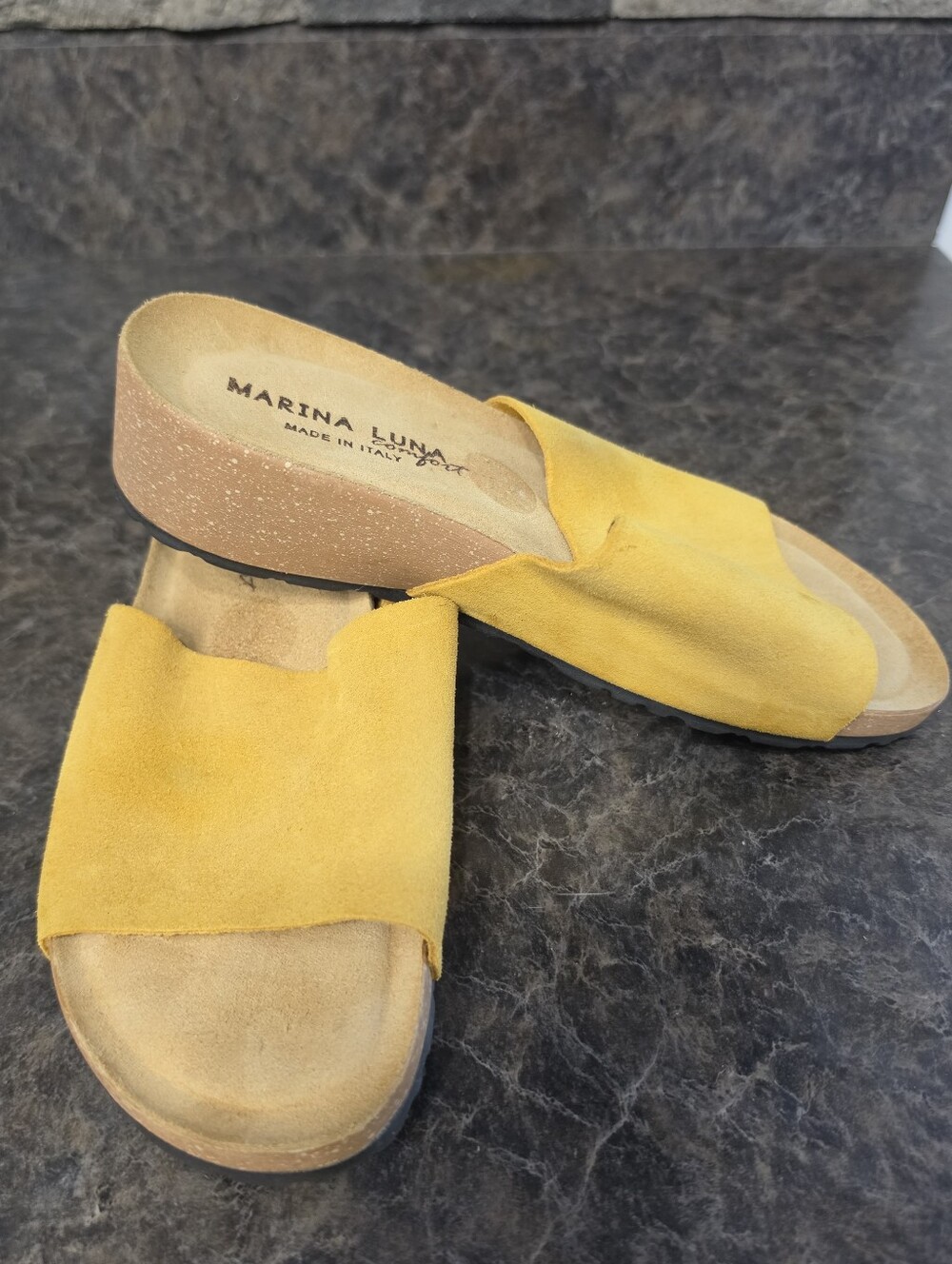 👡 Marina Luna Yellow Suede Wedge Slide Sandals Italy 8.5 💛